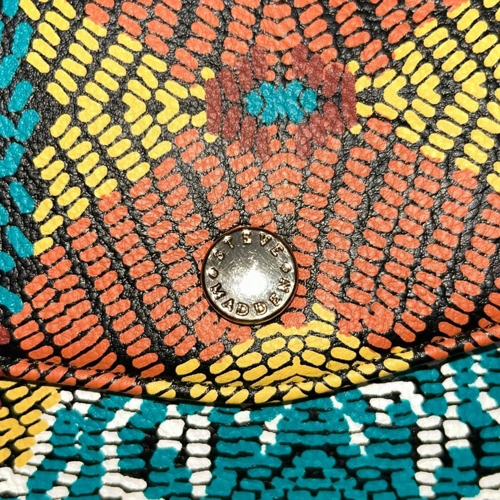 NWOT-STEVE MADDEN Multicolor Snakeskin print Chain Crossbody - Picture 3 of 9